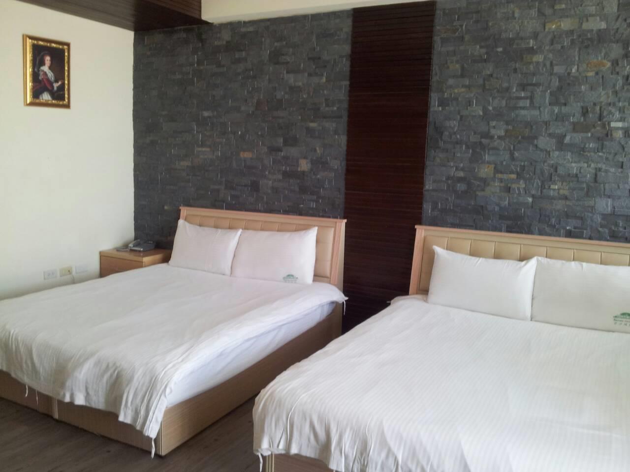 Empire Pacific Castle Hotel Yangmei Екстериор снимка