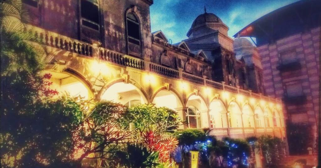 Empire Pacific Castle Hotel Yangmei Екстериор снимка