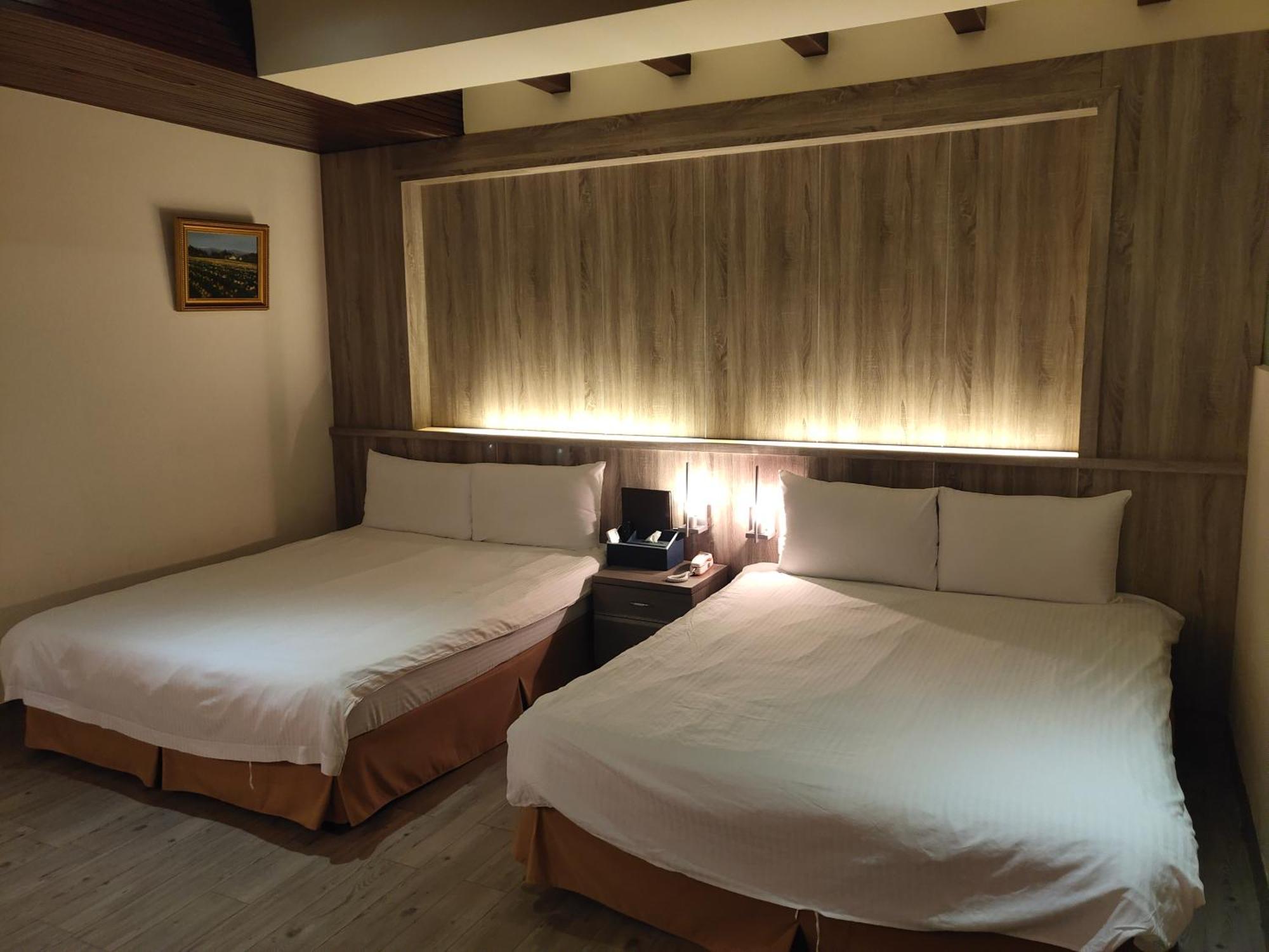 Empire Pacific Castle Hotel Yangmei Екстериор снимка